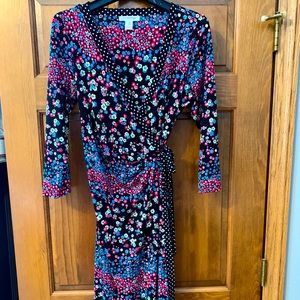 Motherhood maternity wrap dress in size M